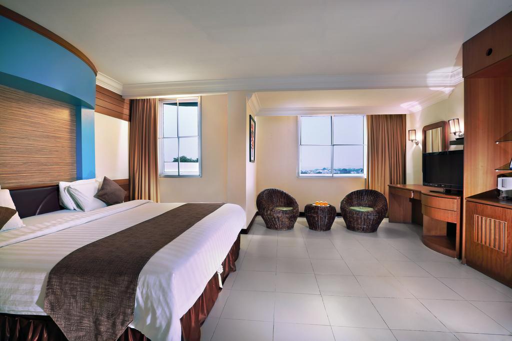 Aston Karimun City Hotel Tanjung Balai Karimun Eksteriør bilde