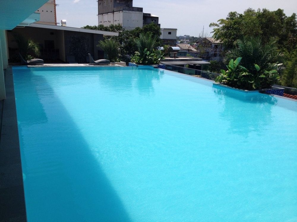 Aston Karimun City Hotel Tanjung Balai Karimun Eksteriør bilde