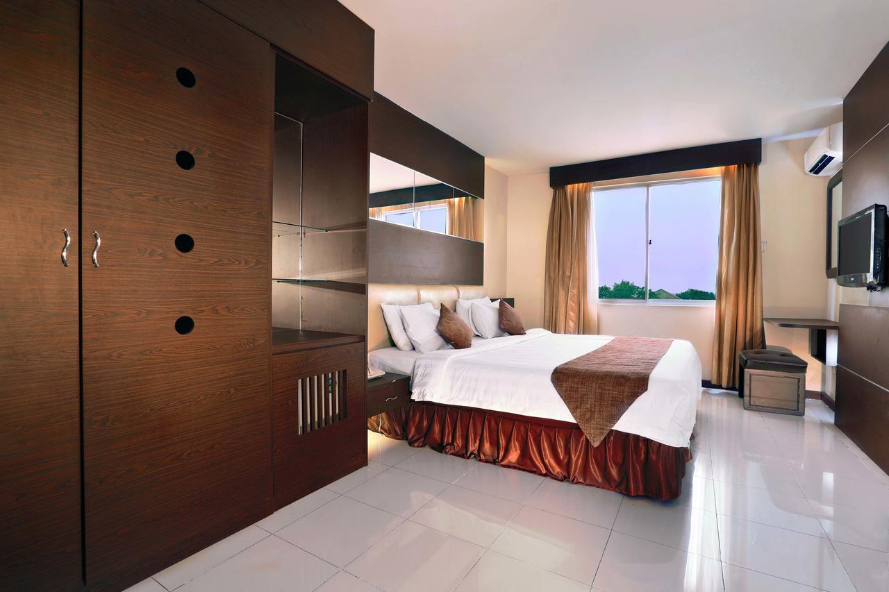 Aston Karimun City Hotel Tanjung Balai Karimun Eksteriør bilde