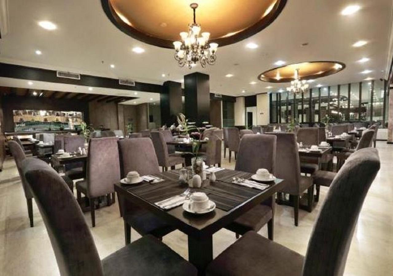 Aston Karimun City Hotel Tanjung Balai Karimun Eksteriør bilde