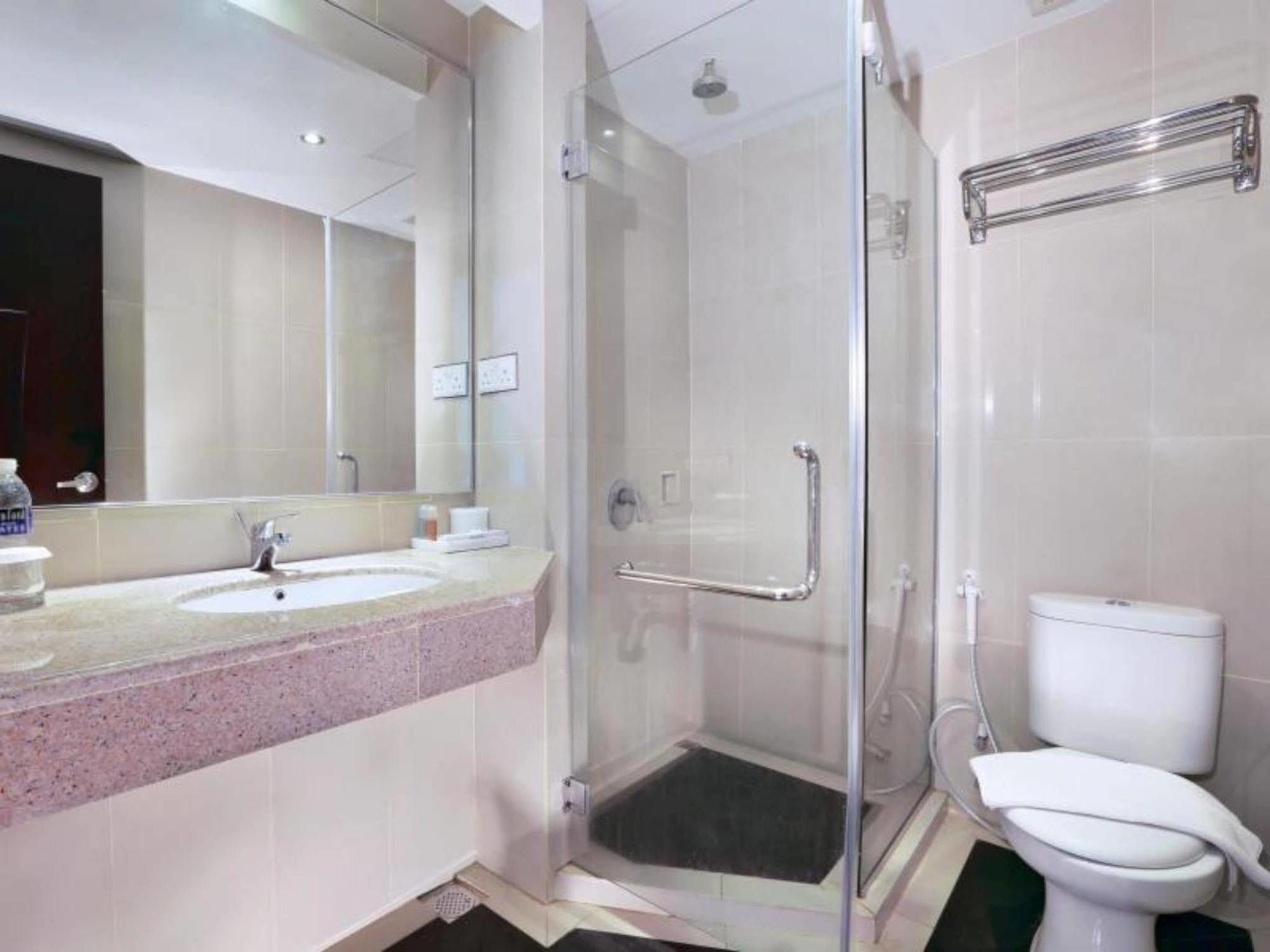Aston Karimun City Hotel Tanjung Balai Karimun Eksteriør bilde
